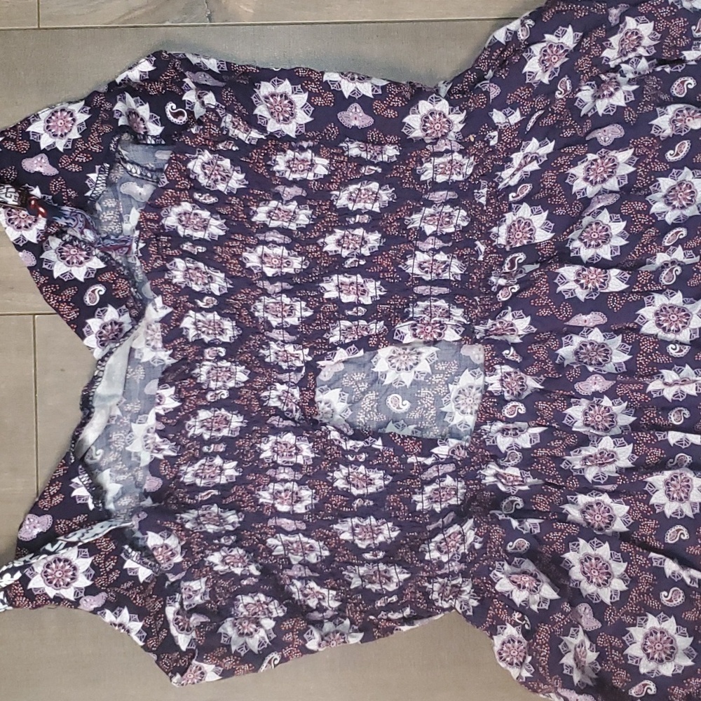 Garage Dress - Picture 3 of 3